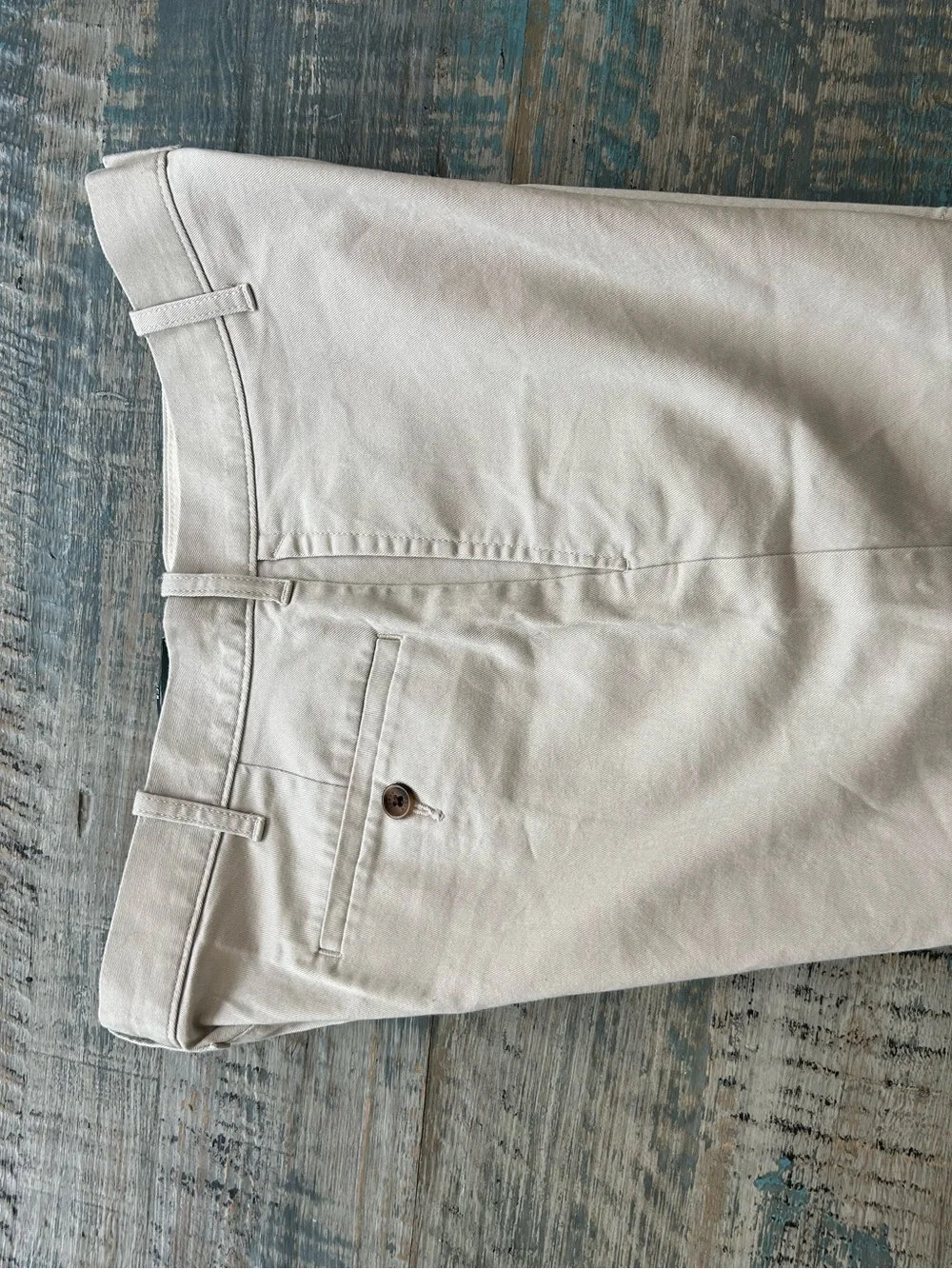 J. Crew Men's Flat Front Chino Shorts in Light Tan Stone Color